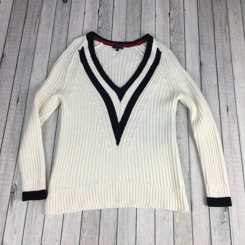 The Limited vintage preppy cable knit V-Neck pullover S